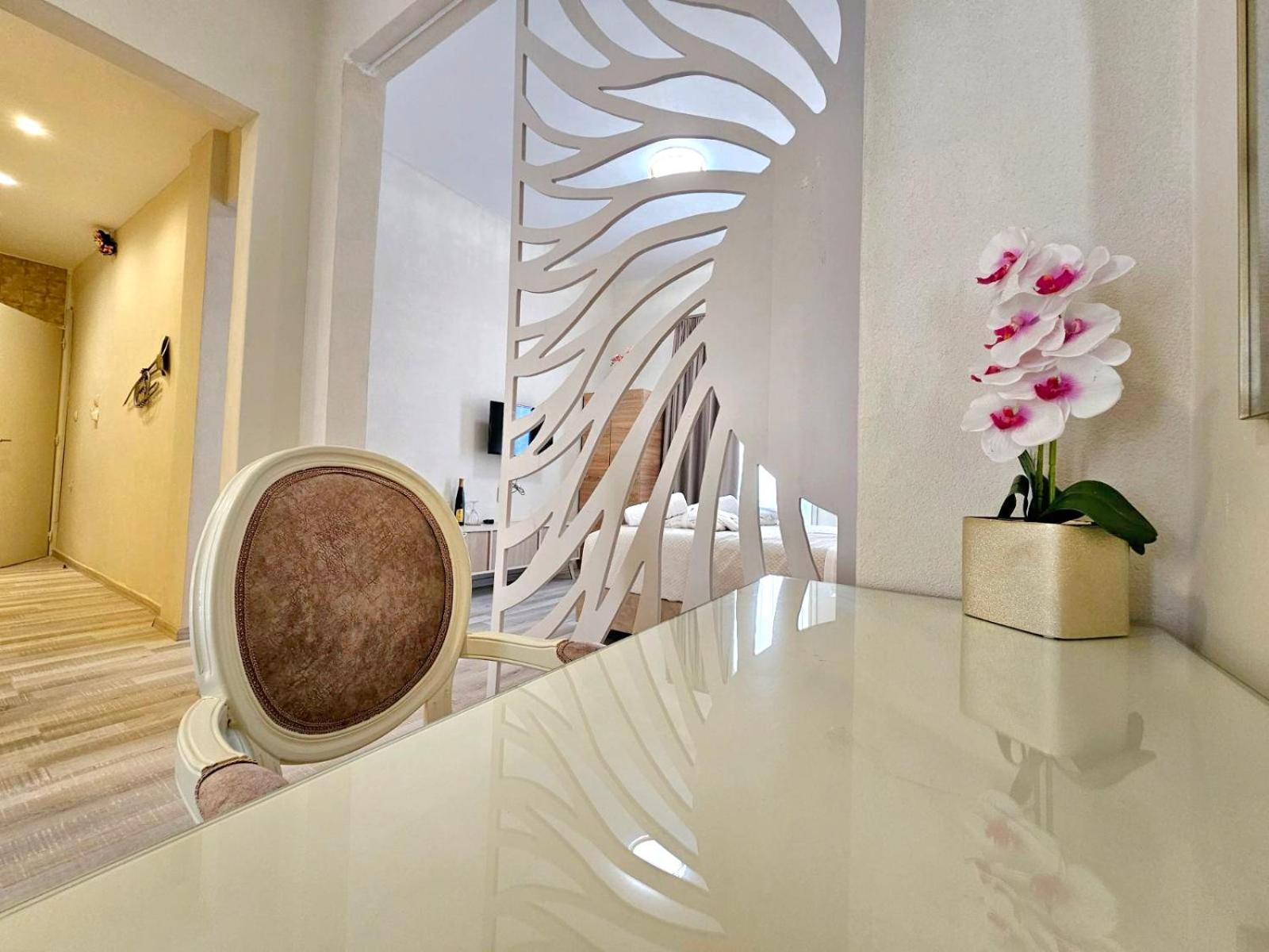 Golden City Center Suites Родос Экстерьер фото
